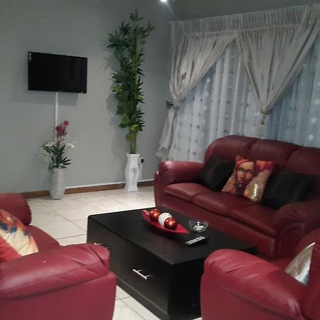 Tintech Bed & Breakfast Francistown Eksteriør bilde