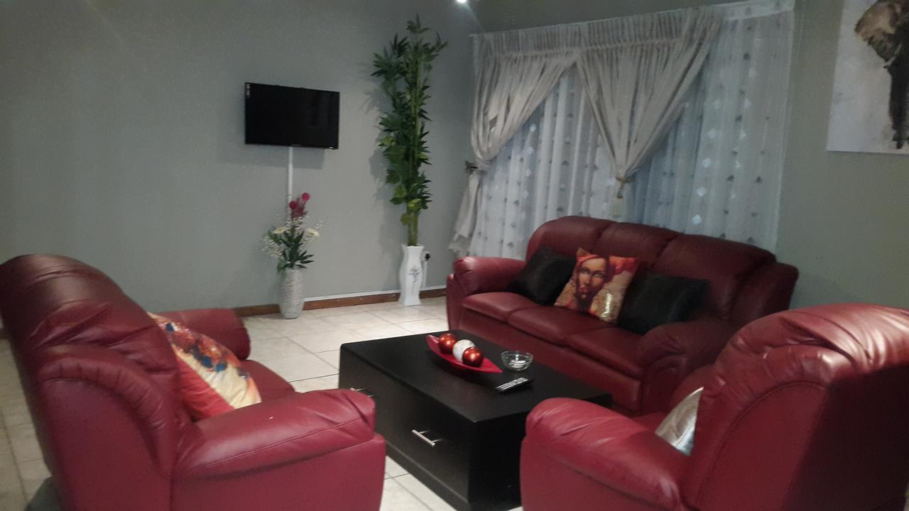 Tintech Bed & Breakfast Francistown Eksteriør bilde