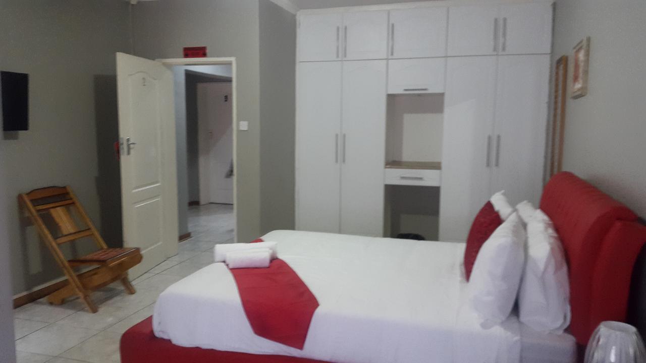 Tintech Bed & Breakfast Francistown Eksteriør bilde