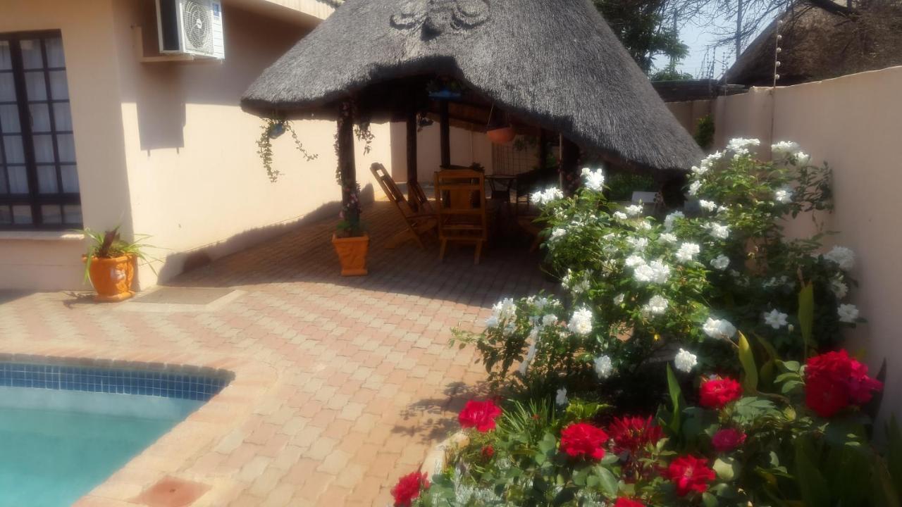 Tintech Bed & Breakfast Francistown Eksteriør bilde